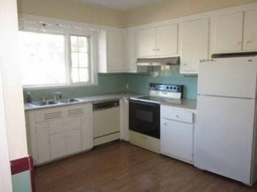 2nd image of 409 Morris Ave