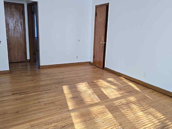 4th image of 5012 W Oklahoma Ave #1