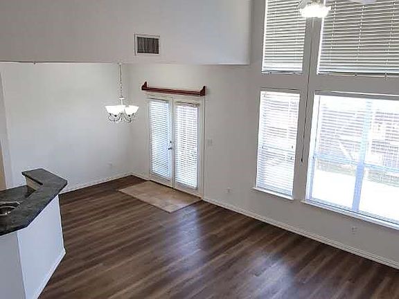 5th image of 909 Avondale Ln