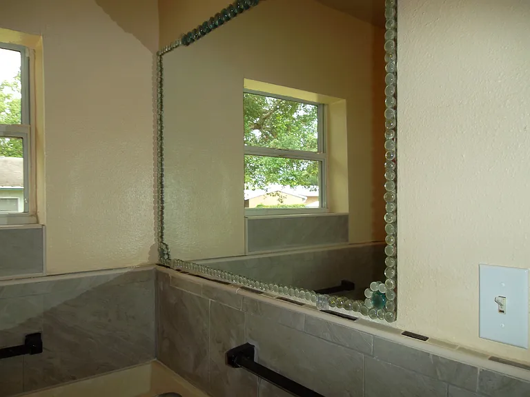 935 Koch St — Photo 8