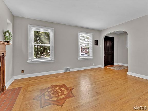3rd image of 6300 Potomac St