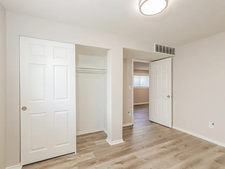 1737 N 1220 W — Photo 13