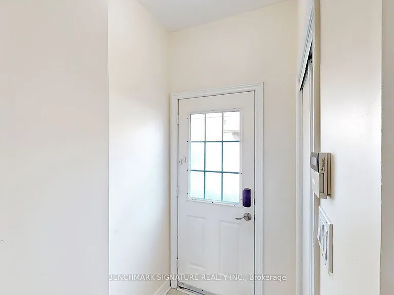 2030 Bur Oak Ave — Photo 4