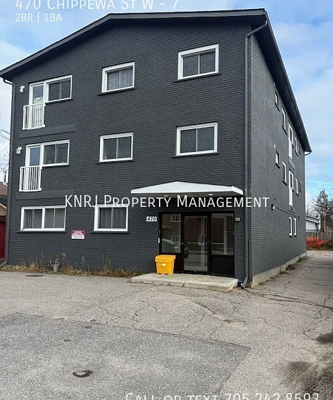 470 Chippewa St W #7 — Photo 1