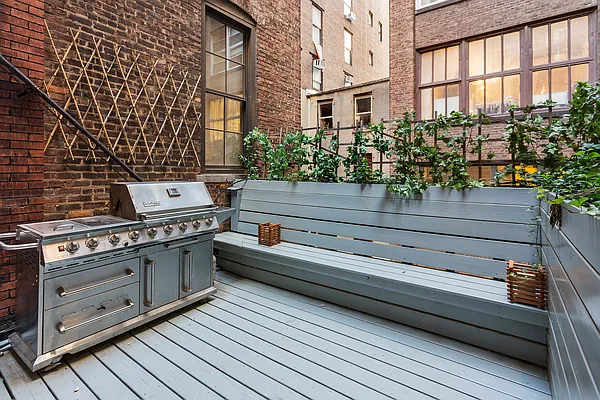 Rented by Douglas Elliman | media 17