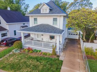 405 Woodland Ave, Bloomington, IL
