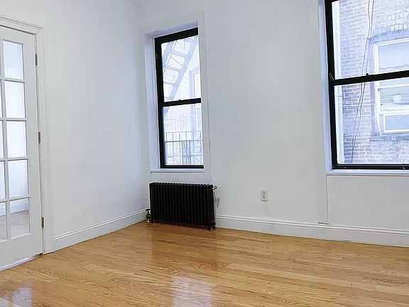 5th image of 250 Pacific St APT 3