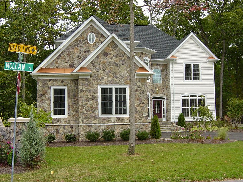 207 McLean Place