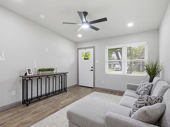 5th image of 513 Hardy Dr