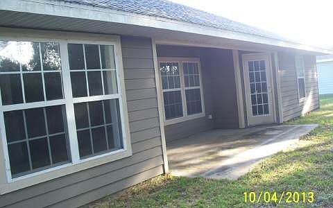 2nd image of 1066 SW Yorktown Gln