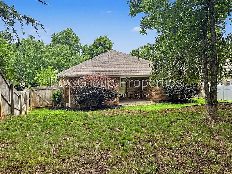 7224 Caley St — Photo 36