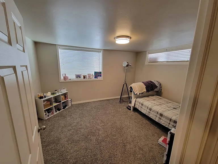 1716 E Terry St — Photo 11