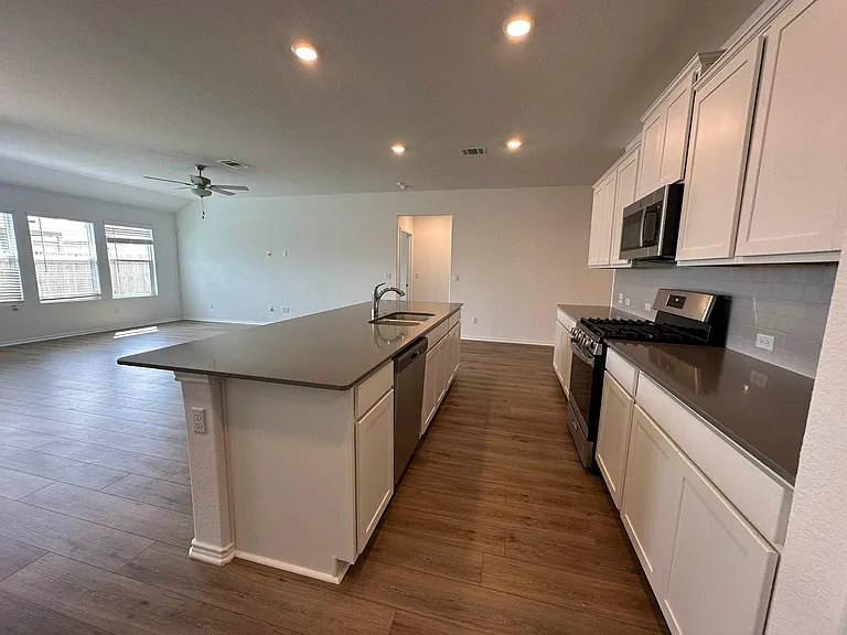 195 Otter Rd — Photo 10
