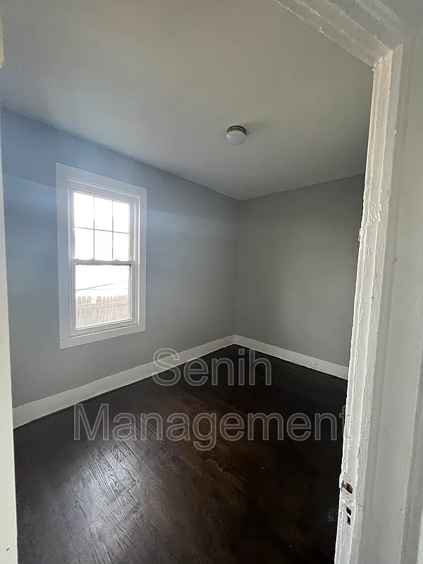 2 bed, 1.0 bath, 900 sqft, $965 — Photo 4