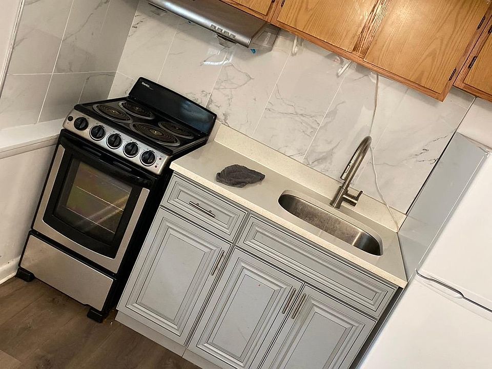 1st image of 185-05 Booth Memorial Ave Floor 1