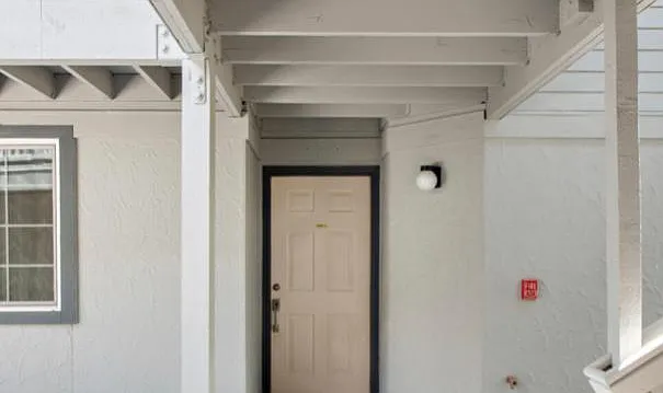 2 bed, 1026 sqft, $3,800 — Photo 2