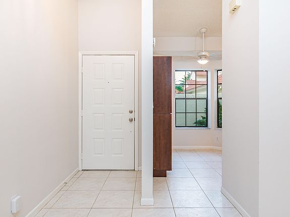 3rd image of 8324 Waterline Dr APT 106