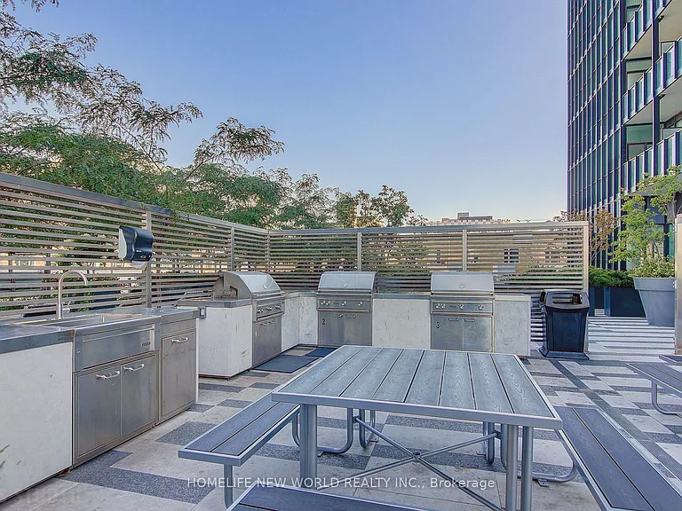101 Charles St E #610 — Photo 24