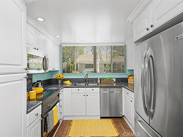 480 Calle Cadiz #B — Photo 14