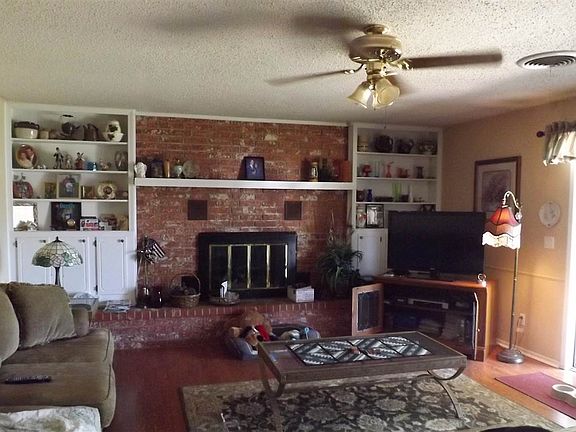 2nd image of 725 Sunnylane St