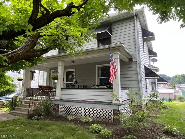 132 W North Ave, East Palestine, OH 44413