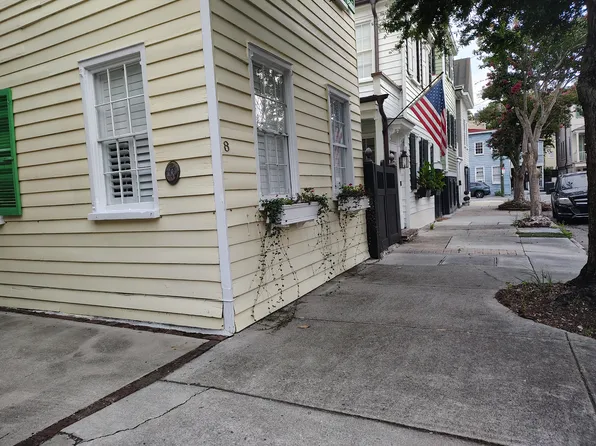 8 Trumbo St, Charleston, SC 29401