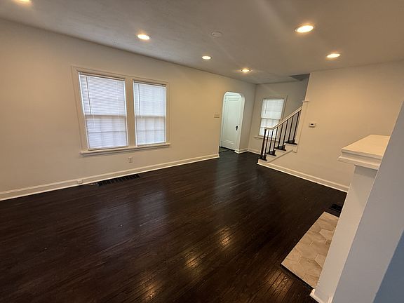 5th image of 1347 Aberdeen Ave