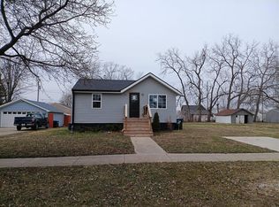 1220 S 24th St, Fort Dodge, IA 50501