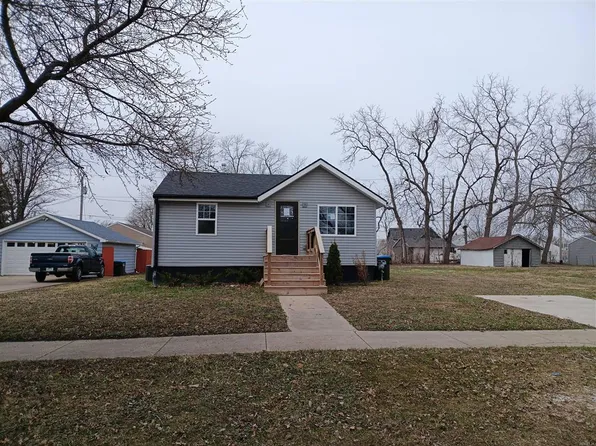 1220 S 24th St, Fort Dodge, IA 50501