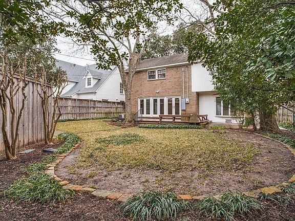 4th image of 4132 Bryn Mawr Dr