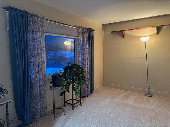 4th image of 79 Norcrest Dr