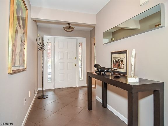 2nd image of 50 Sullivan Dr