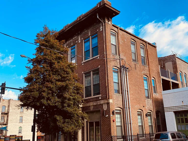1100 Church St — Photo 23
