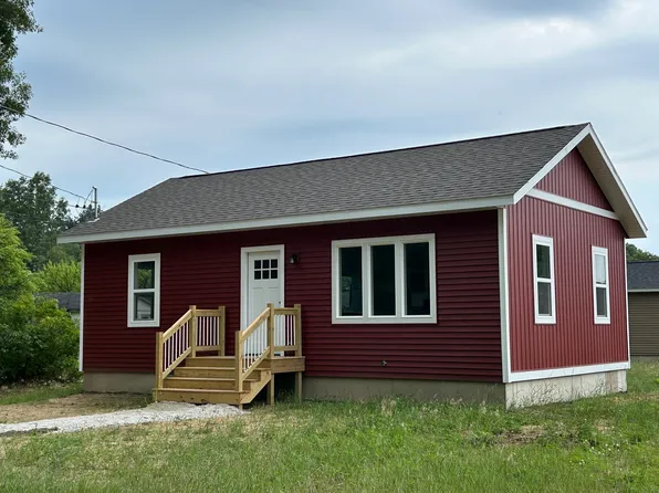 3676 Valiant Dr, Muskegon, MI 49444