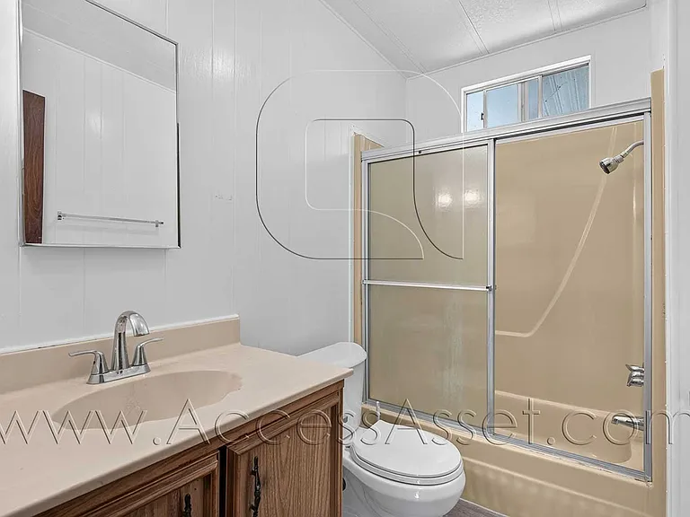 16450 Monterey St — Photo 5