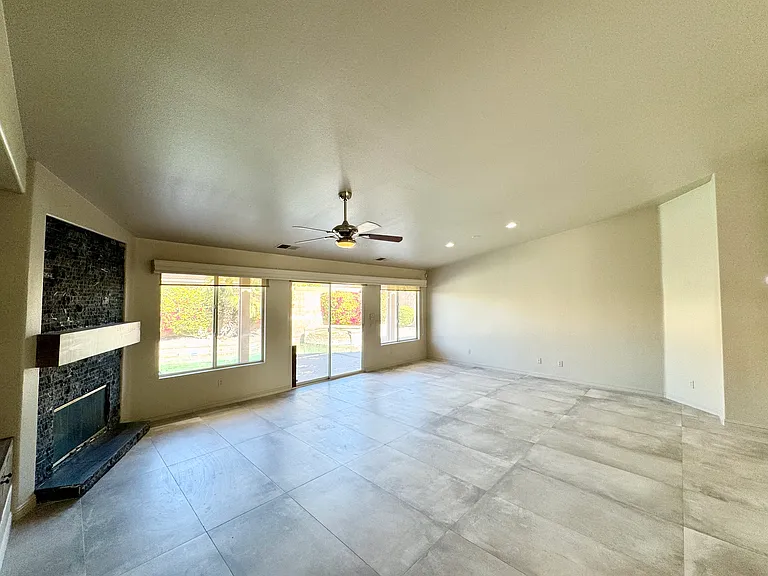 81284 Avenida Alamitos — Photo 8