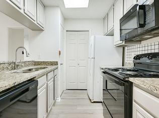 806 W 24th St #132, Austin, TX 78705