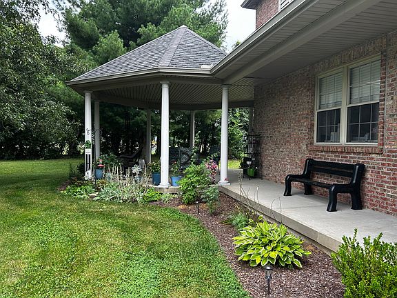 2nd image of 15027 Madison Pike