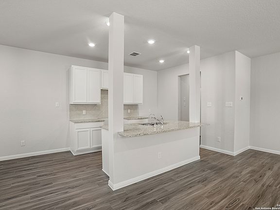 5th image of 4263 Ametrine Way