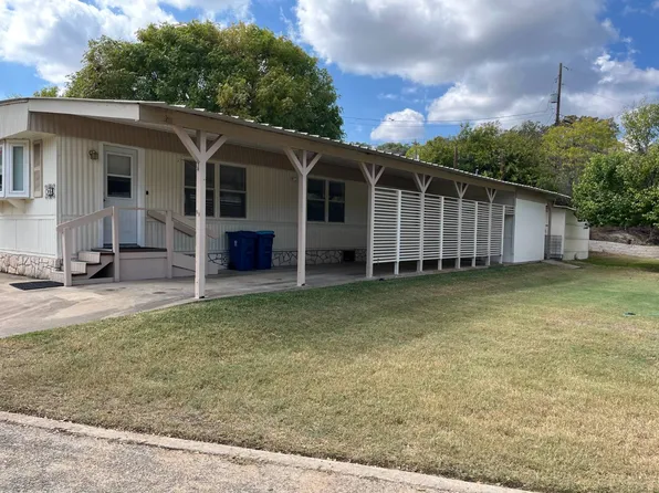 16 Trail Ridge Rd, Kerrville, TX 78028