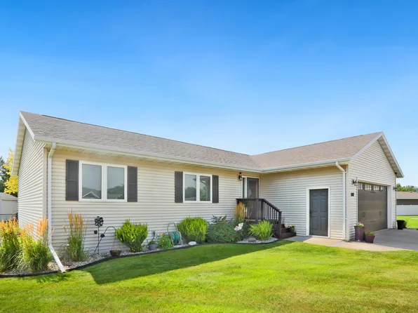 1008 Jade Ct, Aberdeen, SD 57401