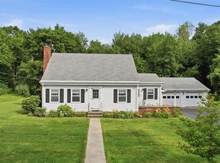 24 Rolling Acres Dr, Cumberland, RI 02864