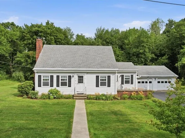 24 Rolling Acres Dr, Cumberland, RI 02864