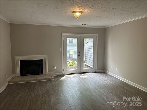 3rd image of 2958 Iron Gate Ln
