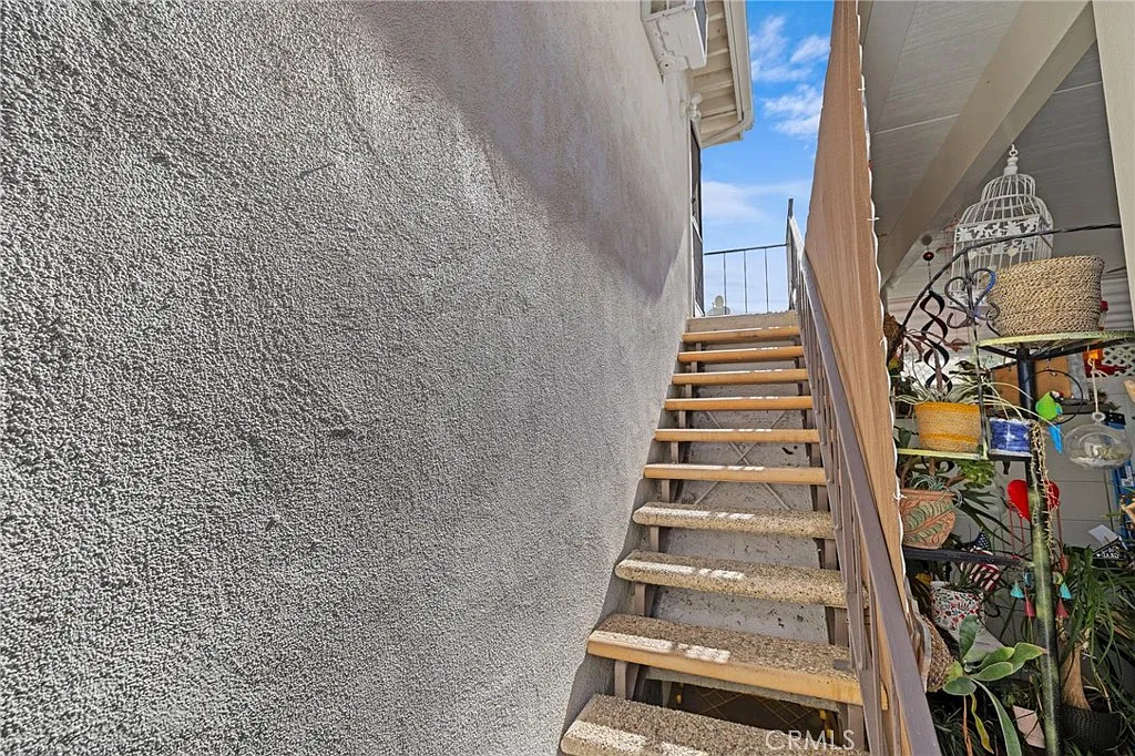 Studio, 400 sqft, $2,000 — Photo 2