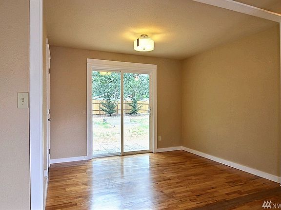 2nd image of 9721 Lawndale Ave SW