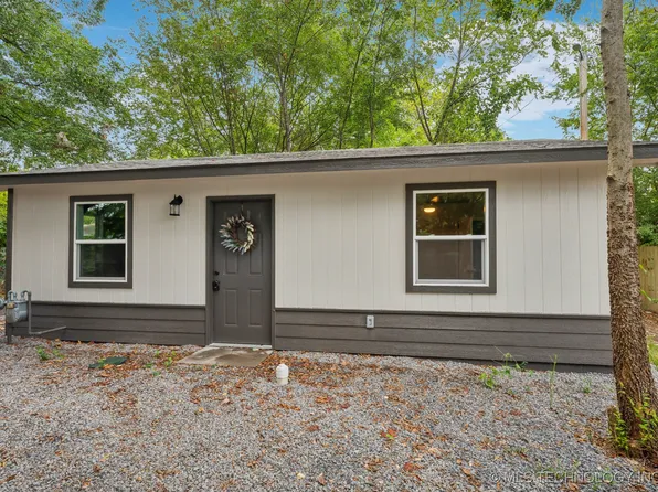 249 W Patti June St, Tahlequah, OK 74464