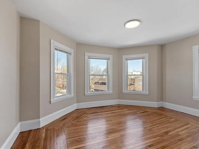 1590 Cambridge St — Photo 16