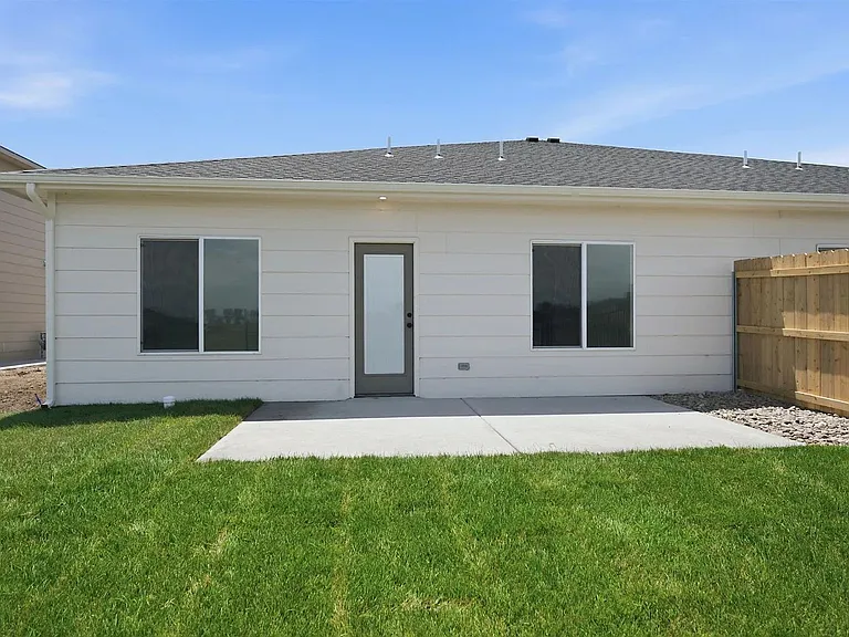 119 N Mendocino Ct — Photo 19