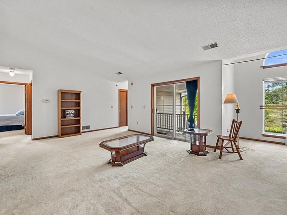 2nd image of 702 Shepherds DRIVE #8
